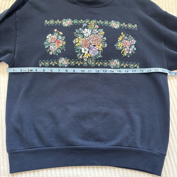 Vintage 90's Navy Blue Morning Sun Floral Graphic Crewneck Sweatshirt Size Large - Picture 9 of 10